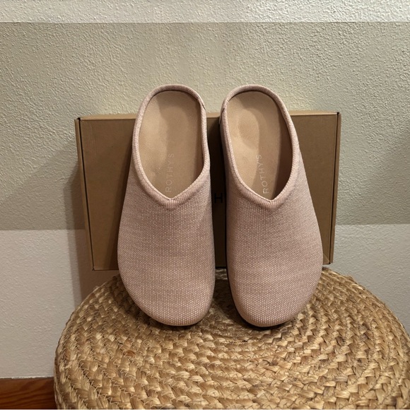 Rothy's The Casual Clog, Rose (Pale Pink), Size 8, New in Box - Picture 6 of 11